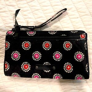 Vera Bradley Wristlet like new
